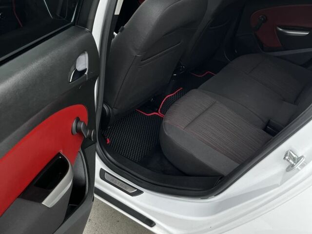 Опель Астра 2011 у Ковель на Automoto.ua Білий Опель Астра, об'ємом двигуна 1.7 л та пробігом 257 тис. км за 7299 $, фото 14 на Automoto.ua