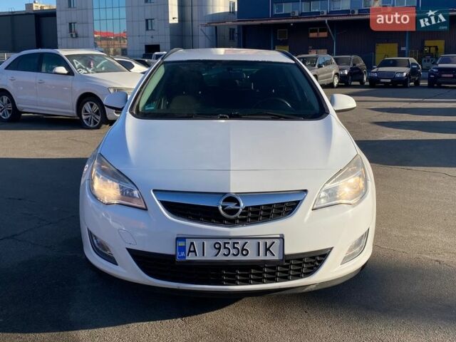 Білий Опель Астра, об'ємом двигуна 1.7 л та пробігом 388 тис. км за 5500 $, фото 6 на Automoto.ua