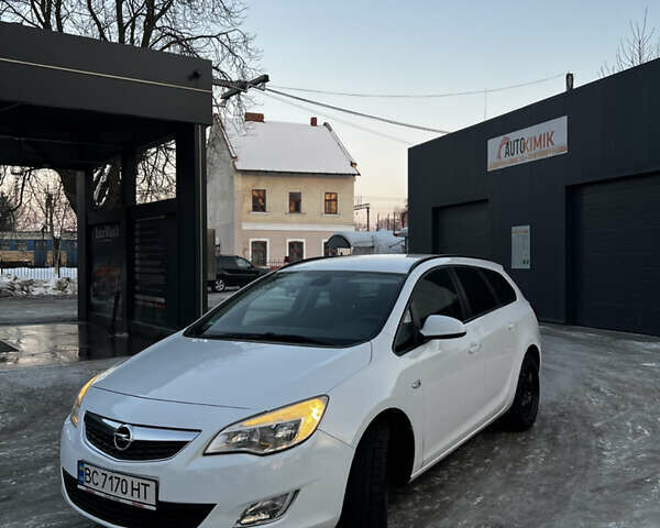 Білий Опель Астра, об'ємом двигуна 1.7 л та пробігом 266 тис. км за 5800 $, фото 3 на Automoto.ua