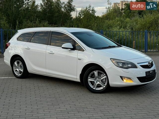 Белый Опель Астра, объемом двигателя 1.69 л и пробегом 230 тыс. км за 5999 $, фото 13 на Automoto.ua