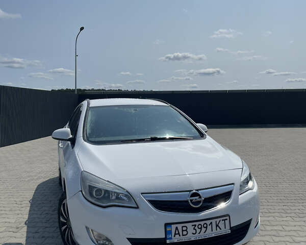 Білий Опель Астра, об'ємом двигуна 1.7 л та пробігом 285 тис. км за 6600 $, фото 4 на Automoto.ua
