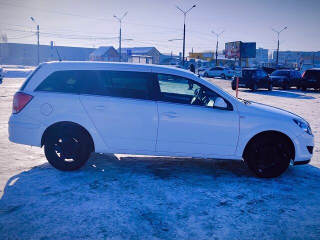 Белый Опель Астра, объемом двигателя 1.6 л и пробегом 199 тыс. км за 5555 $, фото 3 на Automoto.ua