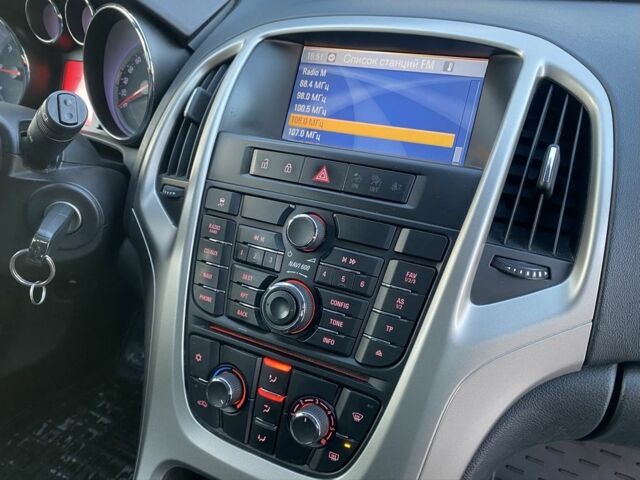 Белый Опель Астра, объемом двигателя 1.7 л и пробегом 218 тыс. км за 5950 $, фото 12 на Automoto.ua