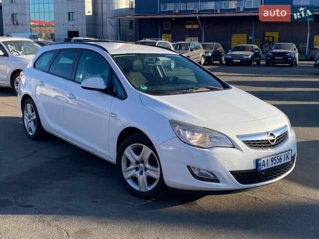 Білий Опель Астра, об'ємом двигуна 1.7 л та пробігом 388 тис. км за 5500 $, фото 4 на Automoto.ua