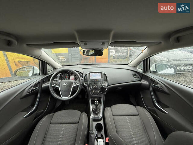 Белый Опель Астра, объемом двигателя 1.7 л и пробегом 300 тыс. км за 6999 $, фото 2 на Automoto.ua