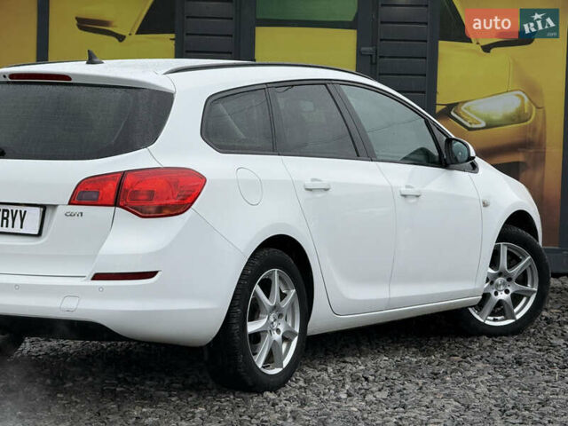 Белый Опель Астра, объемом двигателя 1.7 л и пробегом 300 тыс. км за 6999 $, фото 13 на Automoto.ua