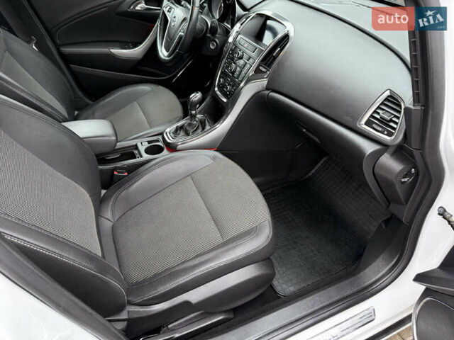 Білий Опель Астра, об'ємом двигуна 1.7 л та пробігом 237 тис. км за 7500 $, фото 11 на Automoto.ua