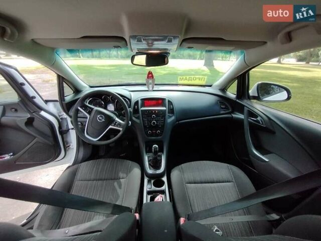 Білий Опель Астра, об'ємом двигуна 1.7 л та пробігом 290 тис. км за 5850 $, фото 6 на Automoto.ua
