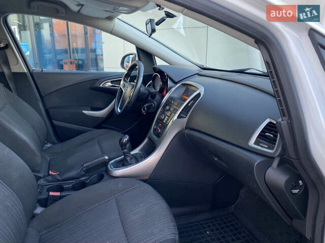 Білий Опель Астра, об'ємом двигуна 1.7 л та пробігом 388 тис. км за 5550 $, фото 19 на Automoto.ua