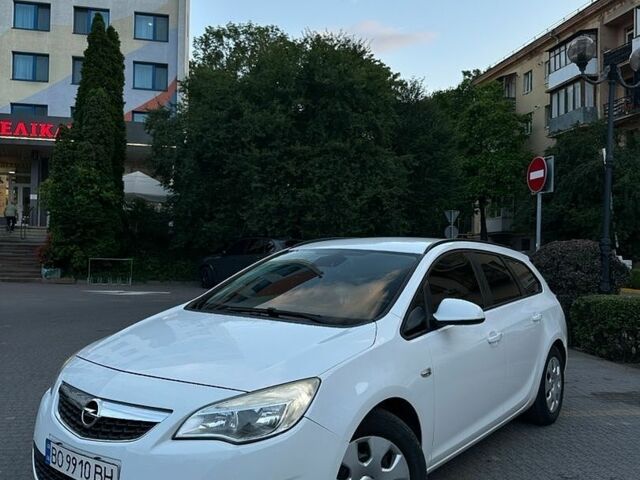 Белый Опель Астра, объемом двигателя 1.25 л и пробегом 264 тыс. км за 5999 $, фото 1 на Automoto.ua