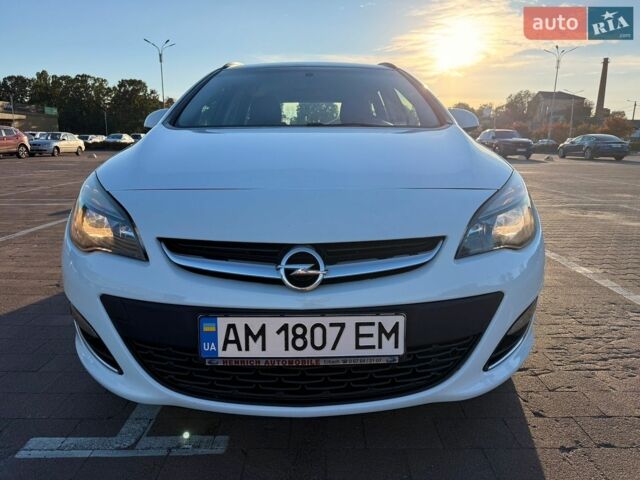 Белый Опель Астра, объемом двигателя 1.69 л и пробегом 210 тыс. км за 5900 $, фото 9 на Automoto.ua