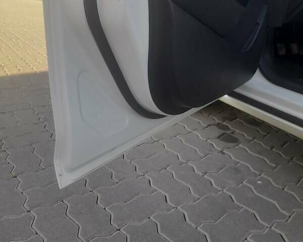 Белый Опель Астра, объемом двигателя 1.69 л и пробегом 217 тыс. км за 6800 $, фото 20 на Automoto.ua