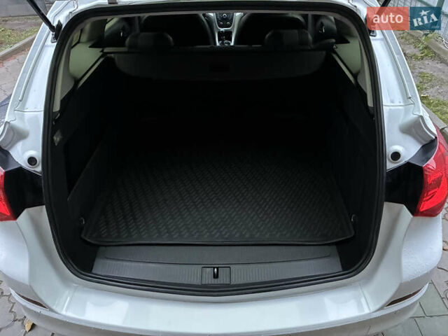 Опель Астра 2012 в Житомире на Automoto.ua Белый Опель Астра, объемом двигателя 1.3 л и пробегом 278 тыс. км за 5900 $, фото 18 на Automoto.ua