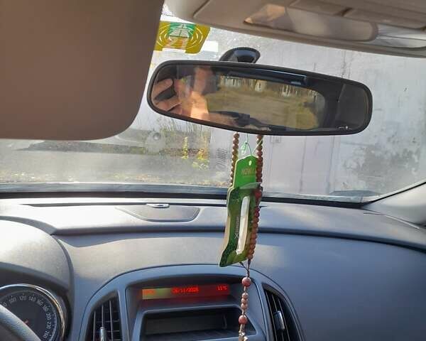 Белый Опель Астра, объемом двигателя 1.69 л и пробегом 217 тыс. км за 6800 $, фото 1 на Automoto.ua