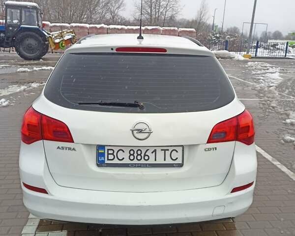 Білий Опель Астра, об'ємом двигуна 1.7 л та пробігом 300 тис. км за 5800 $, фото 7 на Automoto.ua