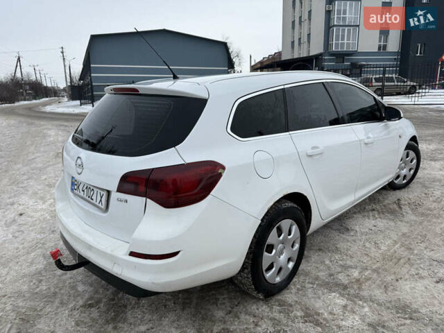 Белый Опель Астра, объемом двигателя 1.69 л и пробегом 320 тыс. км за 4600 $, фото 5 на Automoto.ua