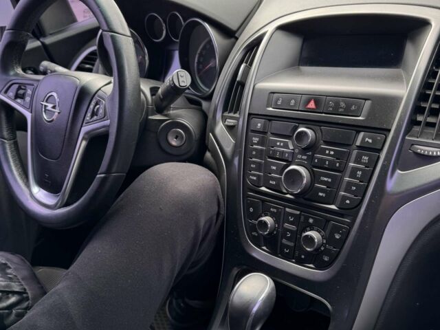 Белый Опель Астра, объемом двигателя 1.96 л и пробегом 234 тыс. км за 6800 $, фото 3 на Automoto.ua