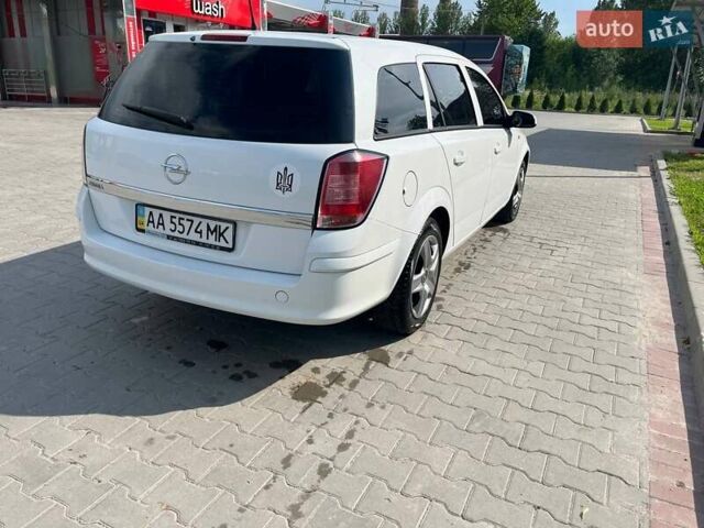Білий Опель Астра, об'ємом двигуна 1.6 л та пробігом 136 тис. км за 7500 $, фото 8 на Automoto.ua