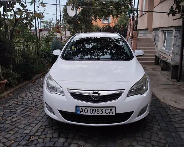 Білий Опель Астра, об'ємом двигуна 1.7 л та пробігом 261 тис. км за 8000 $, фото 3 на Automoto.ua