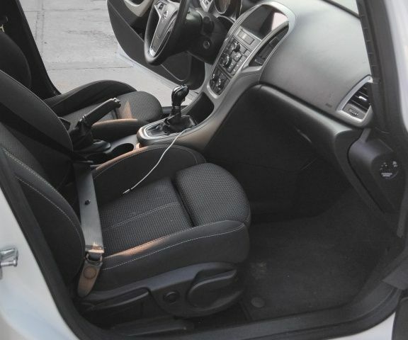 Білий Опель Астра, об'ємом двигуна 0 л та пробігом 300 тис. км за 6300 $, фото 6 на Automoto.ua