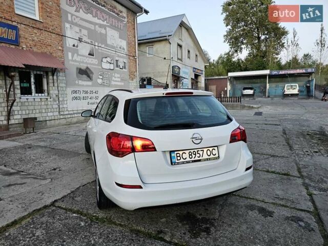 Белый Опель Астра, объемом двигателя 1.7 л и пробегом 252 тыс. км за 6500 $, фото 18 на Automoto.ua