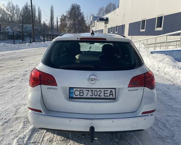 Белый Опель Астра, объемом двигателя 1.69 л и пробегом 290 тыс. км за 7500 $, фото 4 на Automoto.ua