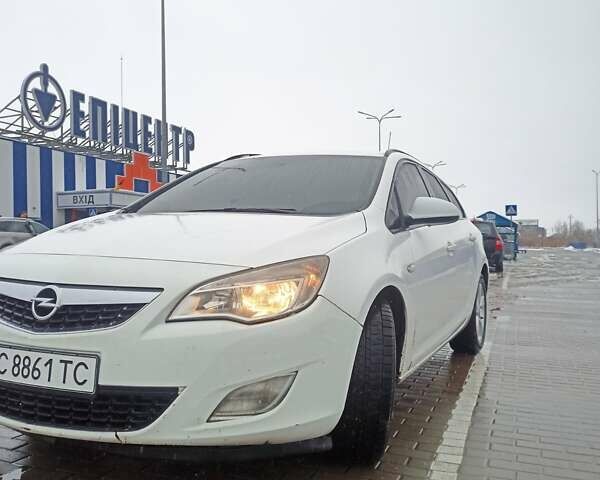 Білий Опель Астра, об'ємом двигуна 1.7 л та пробігом 300 тис. км за 5800 $, фото 2 на Automoto.ua