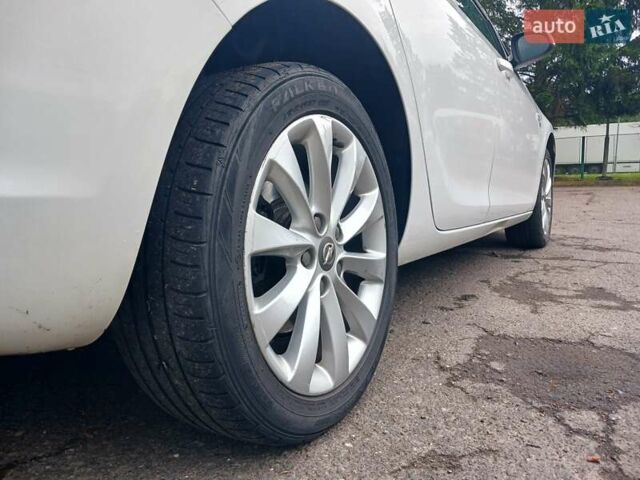 Опель Астра 2012 в Стрые на Automoto.ua Белый Опель Астра, объемом двигателя 1.7 л и пробегом 198 тыс. км за 7350 $, фото 30 на Automoto.ua