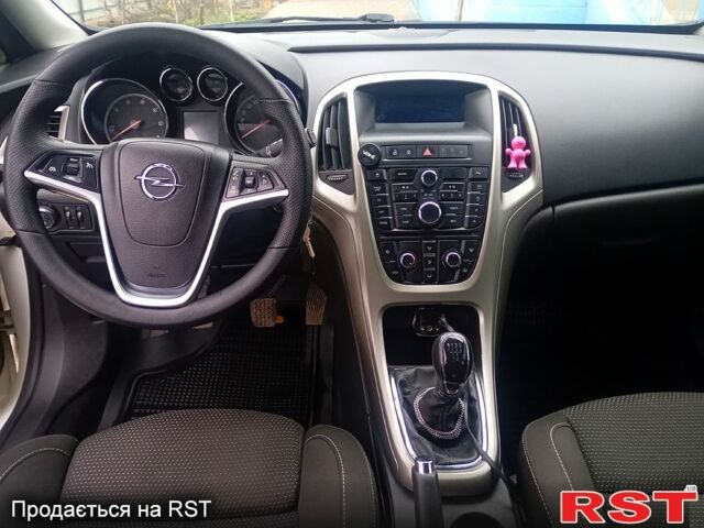 Білий Опель Астра, об'ємом двигуна 1.2 л та пробігом 260 тис. км за 5700 $, фото 9 на Automoto.ua