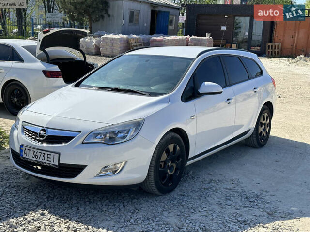 Білий Опель Астра, об'ємом двигуна 1.7 л та пробігом 175 тис. км за 8500 $, фото 6 на Automoto.ua