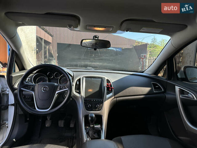 Білий Опель Астра, об'ємом двигуна 1.7 л та пробігом 175 тис. км за 8500 $, фото 12 на Automoto.ua