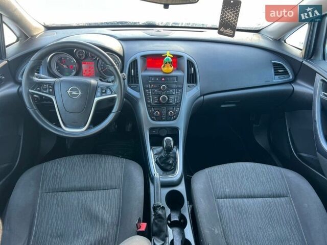 Білий Опель Астра, об'ємом двигуна 1.25 л та пробігом 288 тис. км за 5000 $, фото 11 на Automoto.ua