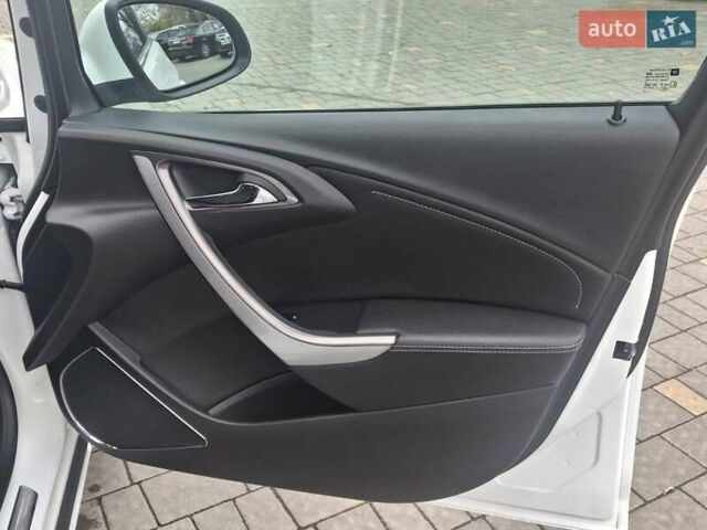 Опель Астра 2012 у Дрогобичі на Automoto.ua Білий Опель Астра, об'ємом двигуна 1.7 л та пробігом 232 тис. км за 8500 $, фото 46 на Automoto.ua