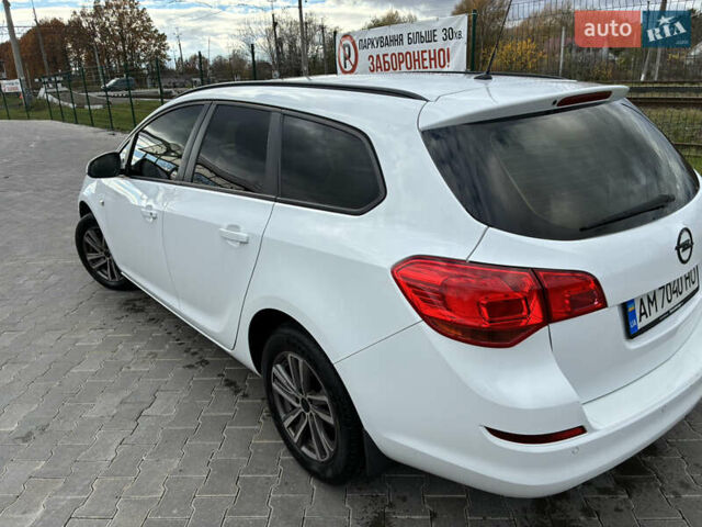 Опель Астра 2012 в Житомире на Automoto.ua Белый Опель Астра, объемом двигателя 1.3 л и пробегом 278 тыс. км за 5900 $, фото 6 на Automoto.ua