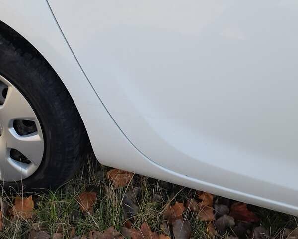 Белый Опель Астра, объемом двигателя 1.69 л и пробегом 217 тыс. км за 6800 $, фото 13 на Automoto.ua