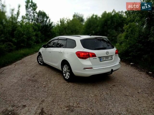 Белый Опель Астра, объемом двигателя 1.7 л и пробегом 265 тыс. км за 7200 $, фото 4 на Automoto.ua