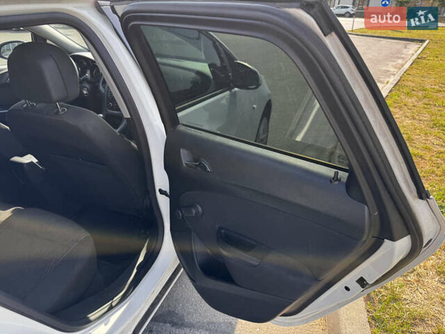 Білий Опель Астра, об'ємом двигуна 1.69 л та пробігом 293 тис. км за 6100 $, фото 7 на Automoto.ua