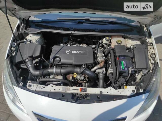 Белый Опель Астра, объемом двигателя 1.7 л и пробегом 212 тыс. км за 7599 $, фото 22 на Automoto.ua