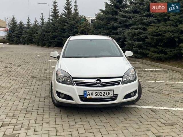 Білий Опель Астра, об'ємом двигуна 1.6 л та пробігом 132 тис. км за 5800 $, фото 5 на Automoto.ua