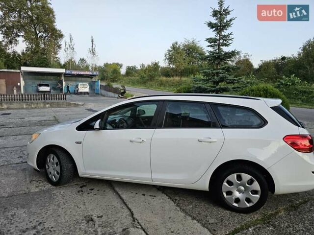 Белый Опель Астра, объемом двигателя 1.7 л и пробегом 252 тыс. км за 6500 $, фото 29 на Automoto.ua
