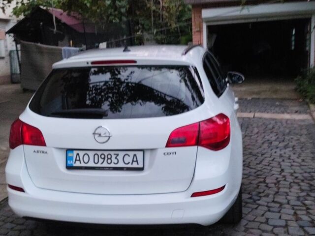Білий Опель Астра, об'ємом двигуна 1.7 л та пробігом 263 тис. км за 7500 $, фото 2 на Automoto.ua