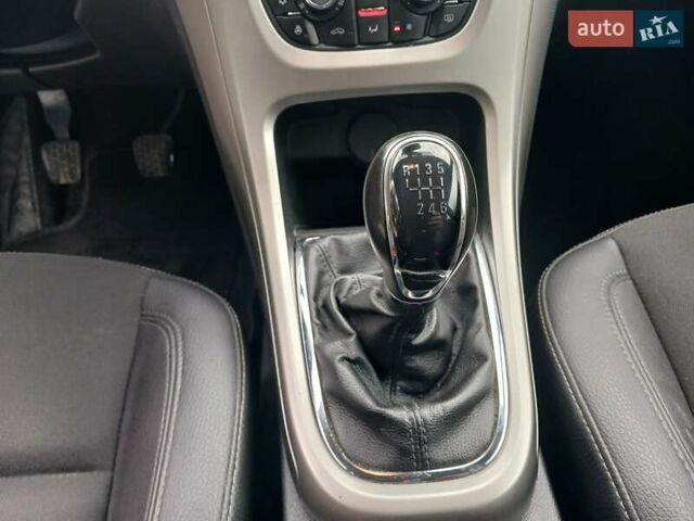 Опель Астра 2012 в Стрые на Automoto.ua Белый Опель Астра, объемом двигателя 1.7 л и пробегом 198 тыс. км за 7350 $, фото 38 на Automoto.ua
