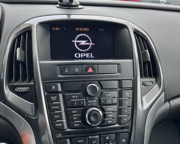 Опель Астра 2012 в Ужгороде на Automoto.ua Белый Опель Астра, объемом двигателя 1.6 л и пробегом 223 тыс. км за 7800 $, фото 10 на Automoto.ua