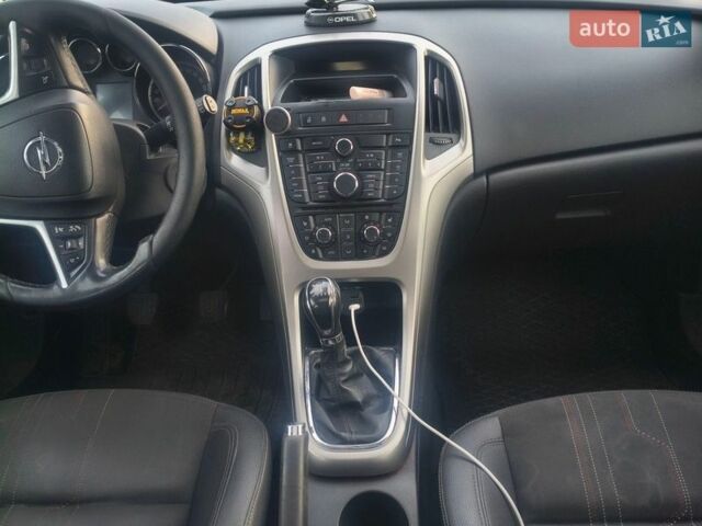 Білий Опель Астра, об'ємом двигуна 1.69 л та пробігом 300 тис. км за 6000 $, фото 5 на Automoto.ua