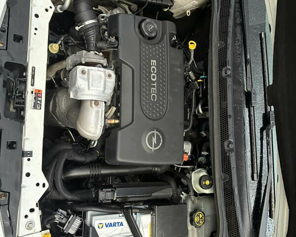 Опель Астра 2012 в Житомире на Automoto.ua Белый Опель Астра, объемом двигателя 1.3 л и пробегом 278 тыс. км за 5900 $, фото 10 на Automoto.ua