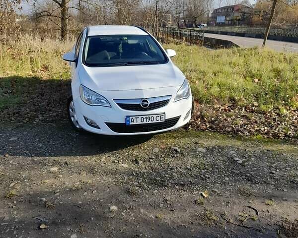 Белый Опель Астра, объемом двигателя 1.69 л и пробегом 217 тыс. км за 6800 $, фото 10 на Automoto.ua