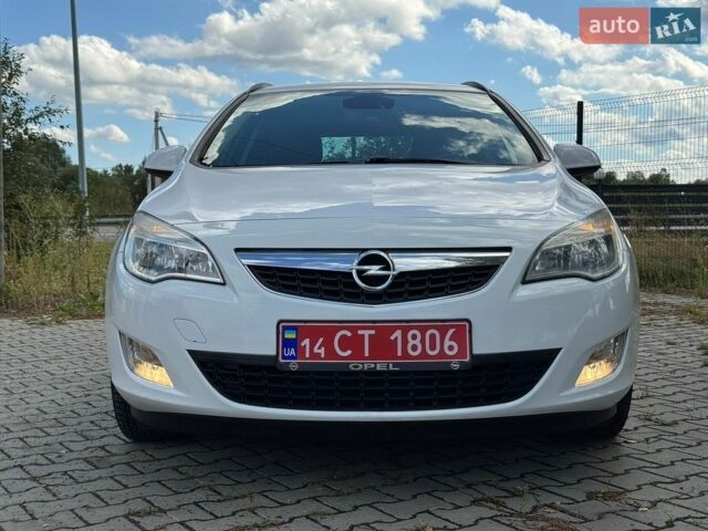 Білий Опель Астра, об'ємом двигуна 1.6 л та пробігом 214 тис. км за 7999 $, фото 28 на Automoto.ua