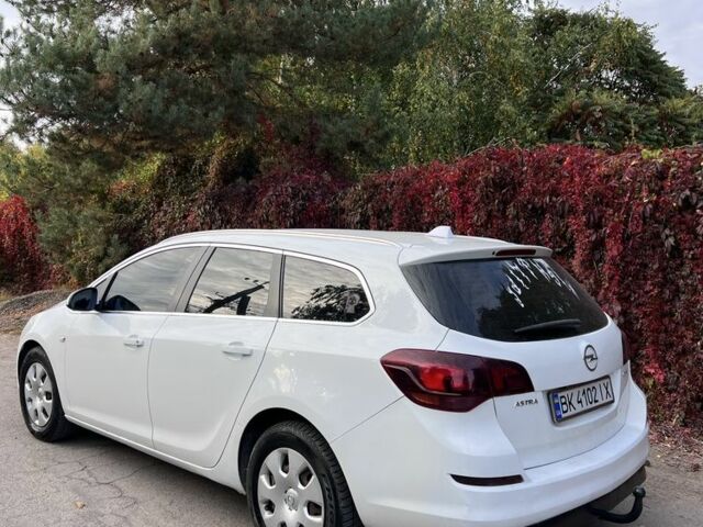 Білий Опель Астра, об'ємом двигуна 1.7 л та пробігом 314 тис. км за 5915 $, фото 1 на Automoto.ua
