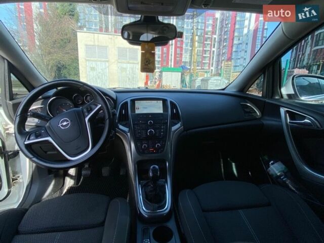 Білий Опель Астра, об'ємом двигуна 1.3 л та пробігом 270 тис. км за 5800 $, фото 8 на Automoto.ua