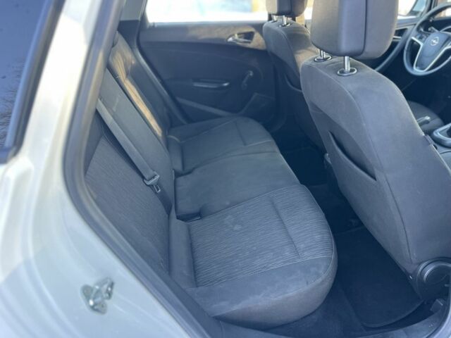 Белый Опель Астра, объемом двигателя 1.2 л и пробегом 287 тыс. км за 5600 $, фото 9 на Automoto.ua